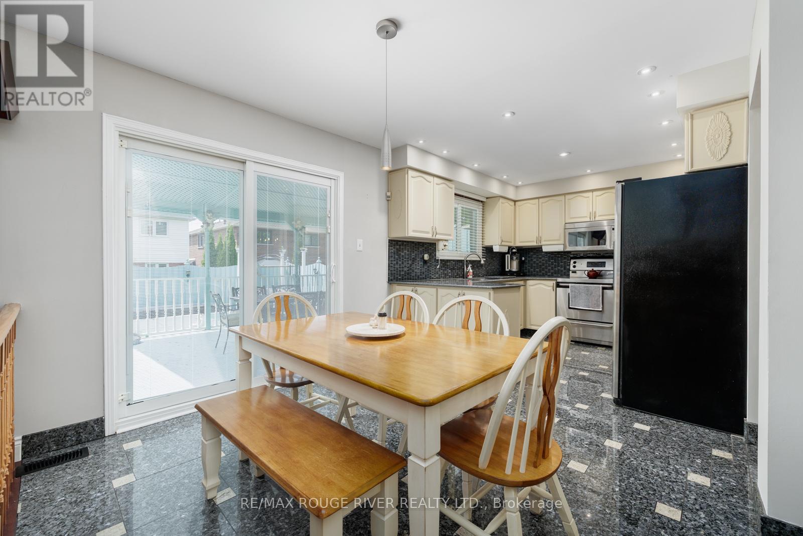 Photo 1 of 1106 Ridge Valley Drive, Oshawa ON