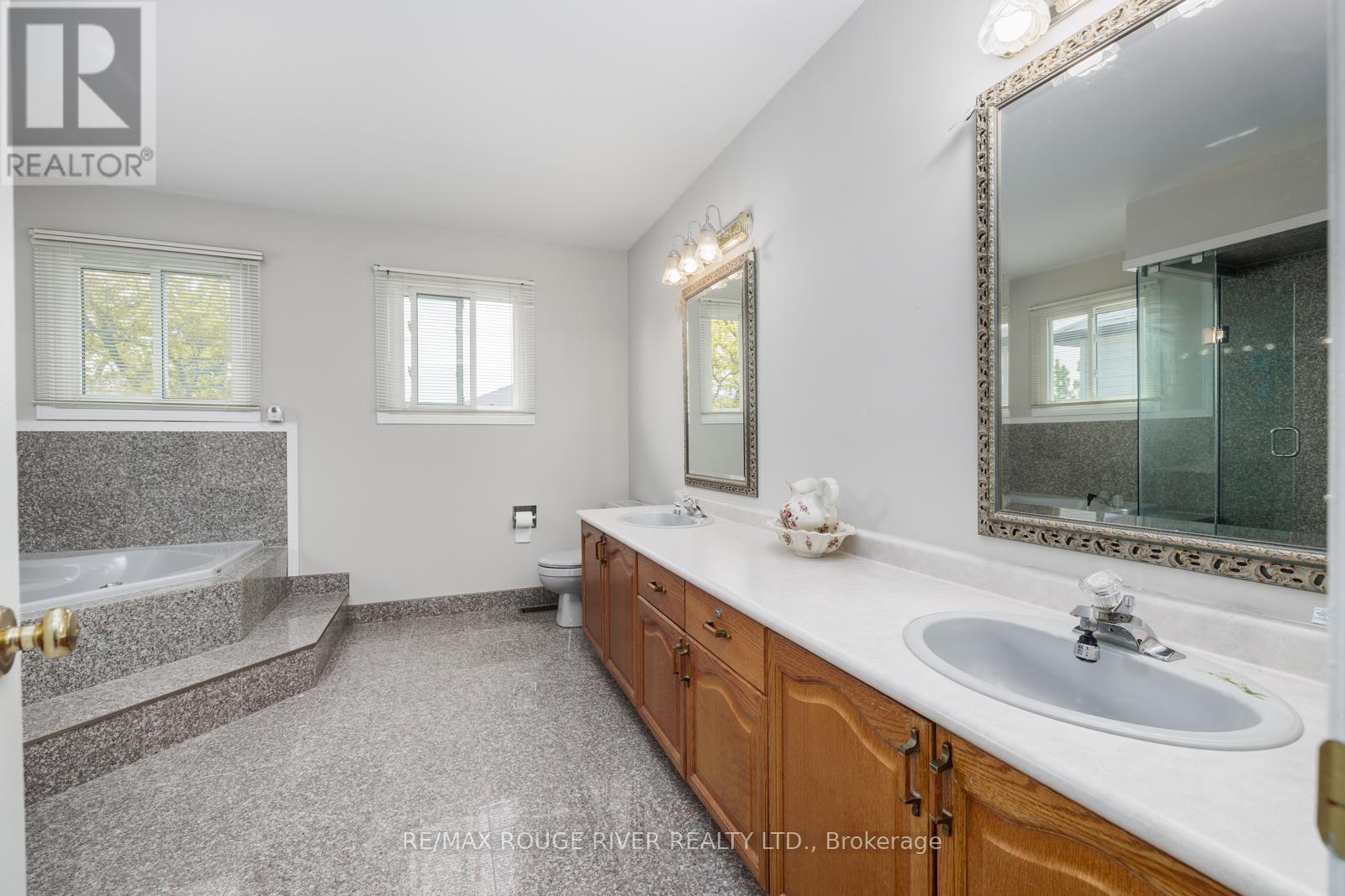 Photo 20 of 1106 Ridge Valley Drive, Oshawa ON