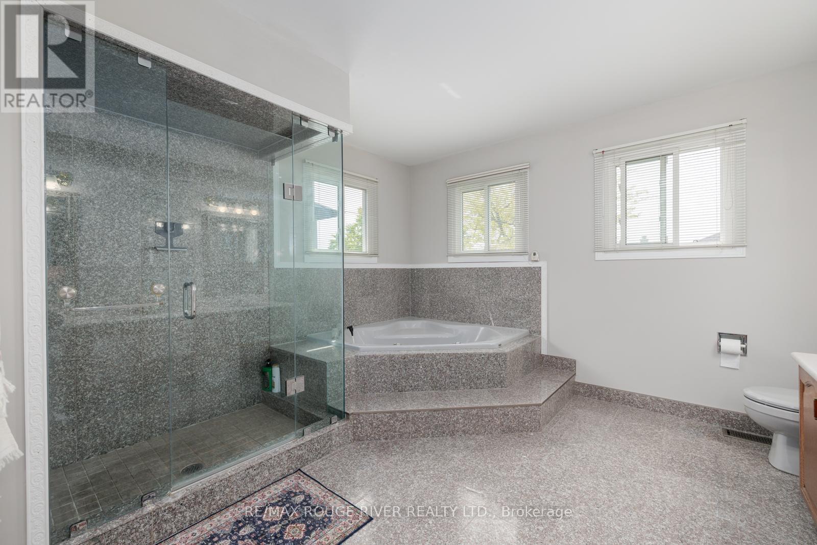 Photo 43 of 1106 Ridge Valley Drive, Oshawa ON