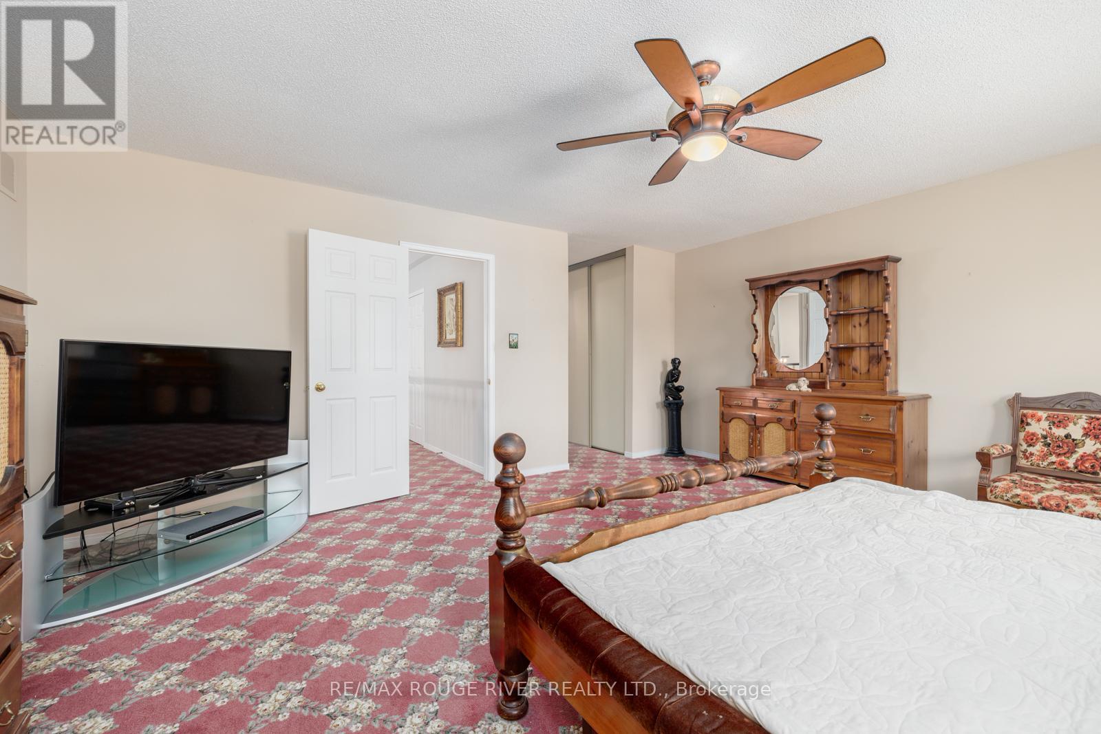 Photo 32 of 1106 Ridge Valley Drive, Oshawa ON