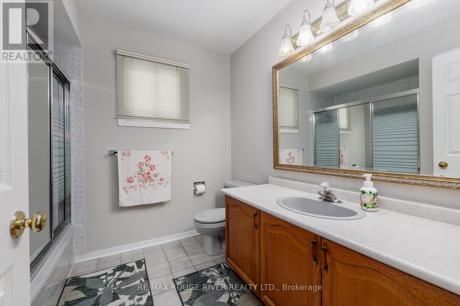 Photo 25 of 1106 Ridge Valley Drive, Oshawa ON