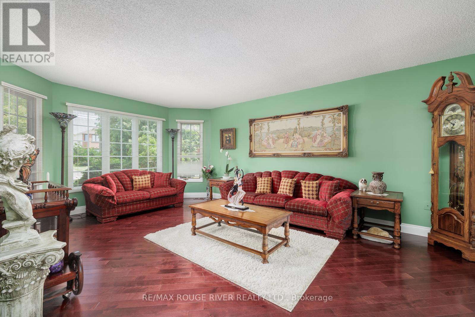 Photo 18 of 1106 Ridge Valley Drive, Oshawa ON