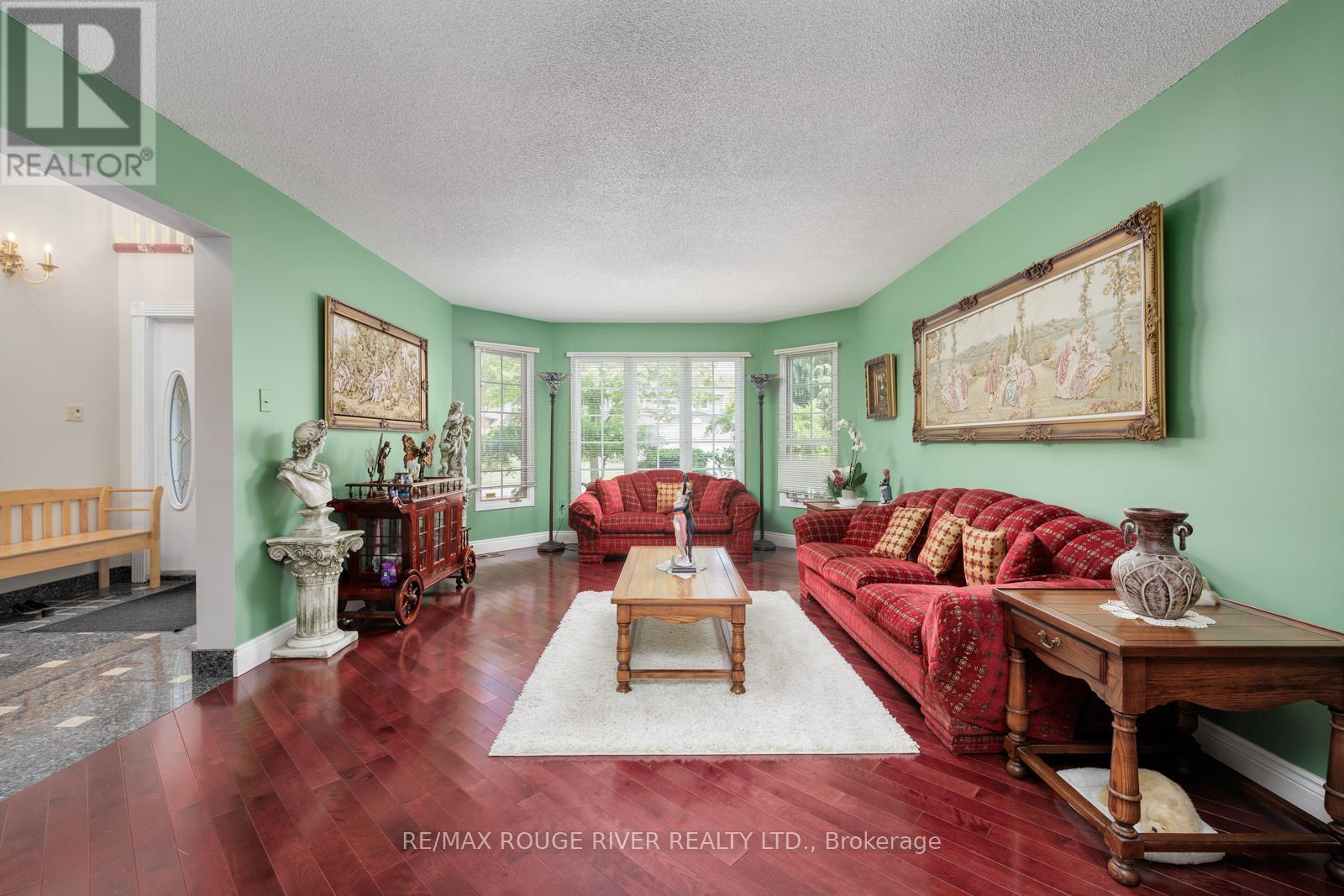 Photo 5 of 1106 Ridge Valley Drive, Oshawa ON