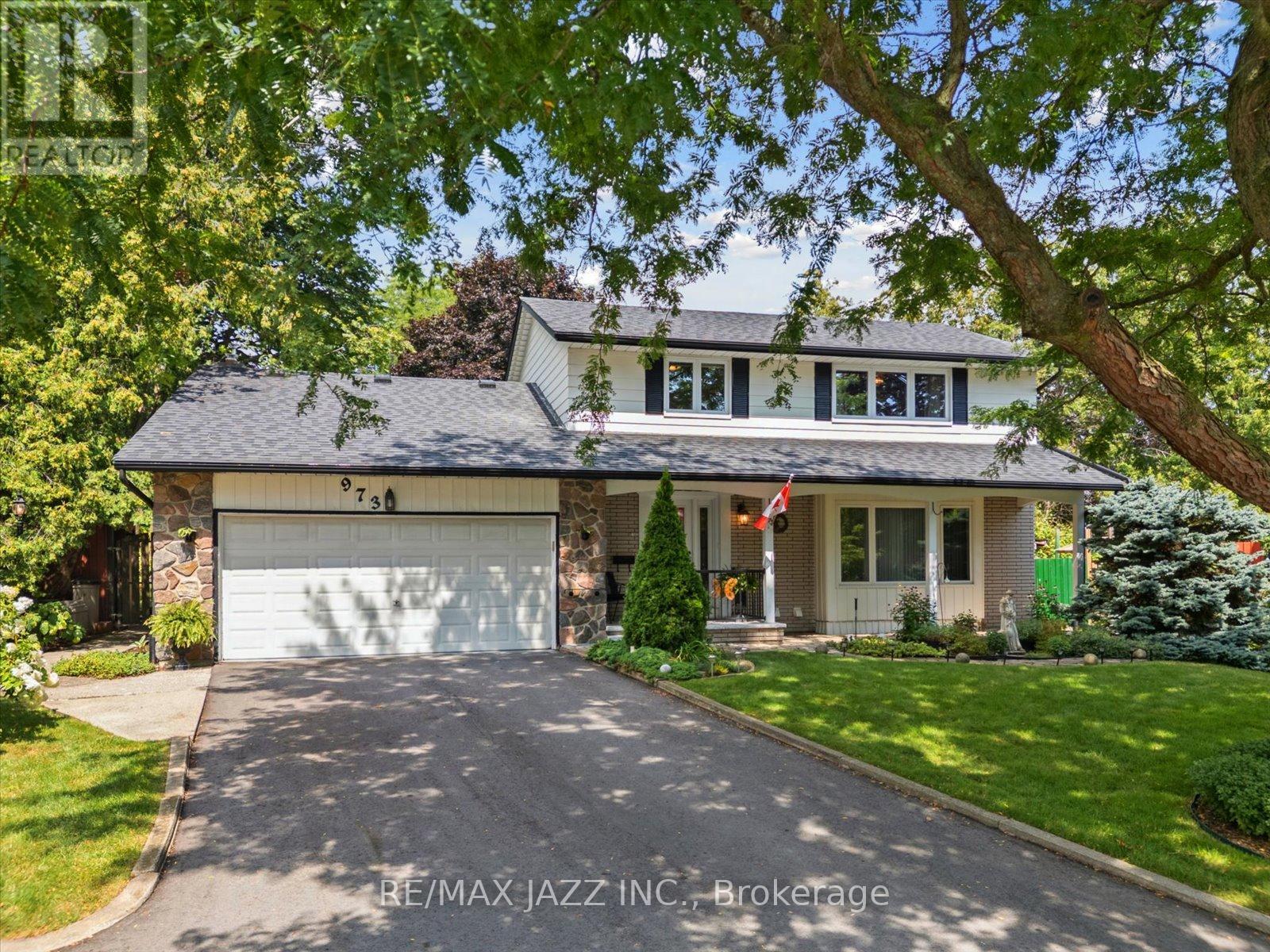 Photo 2 of 973 Orchid Court, Oshawa ON