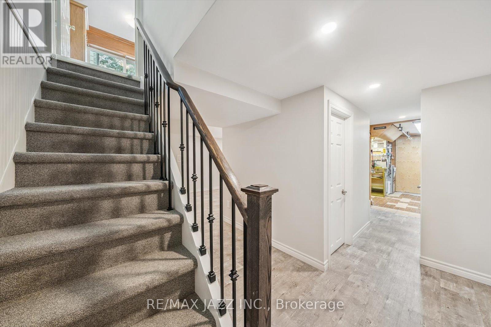 Photo 20 of 973 Orchid Court, Oshawa ON