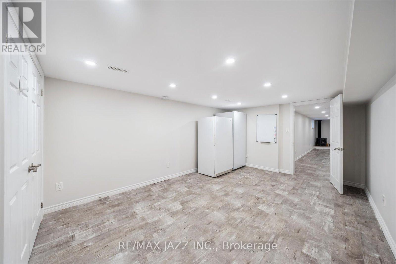 Photo 24 of 973 Orchid Court, Oshawa ON