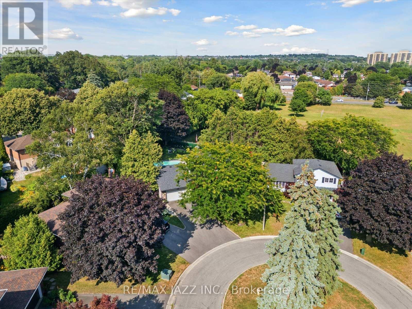 Photo 42 of 973 Orchid Court, Oshawa ON