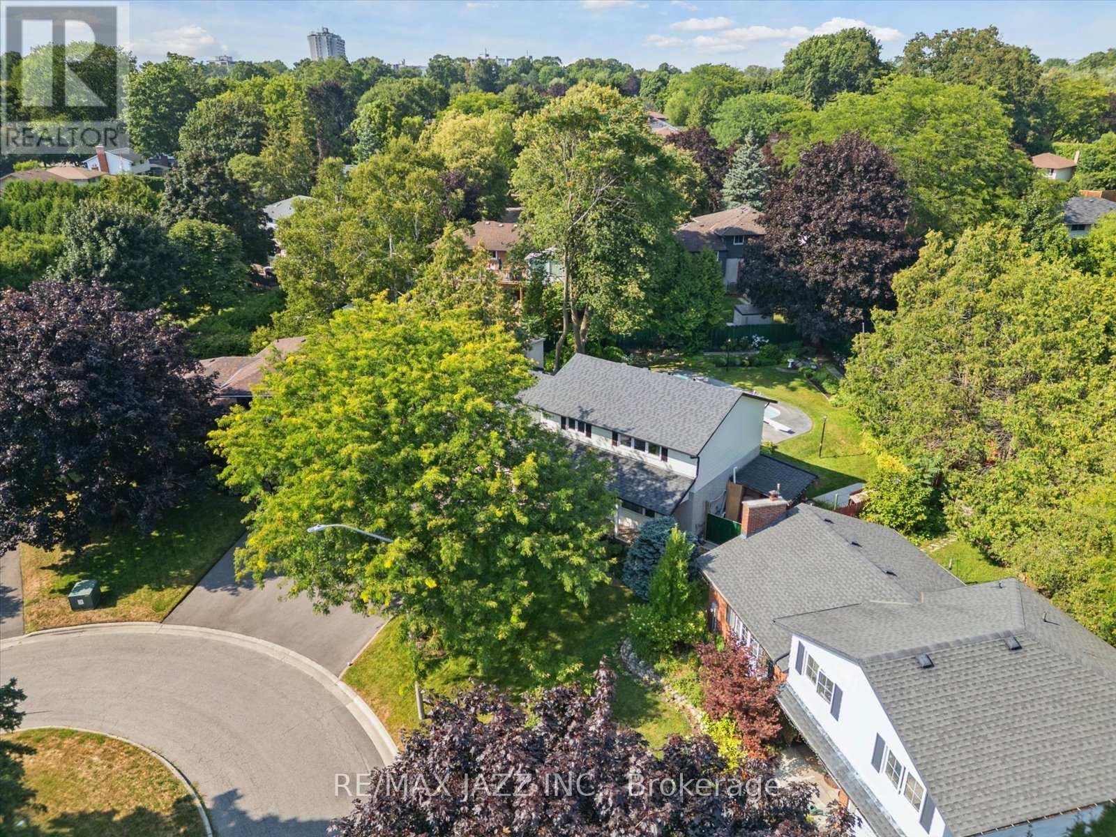 Photo 43 of 973 Orchid Court, Oshawa ON