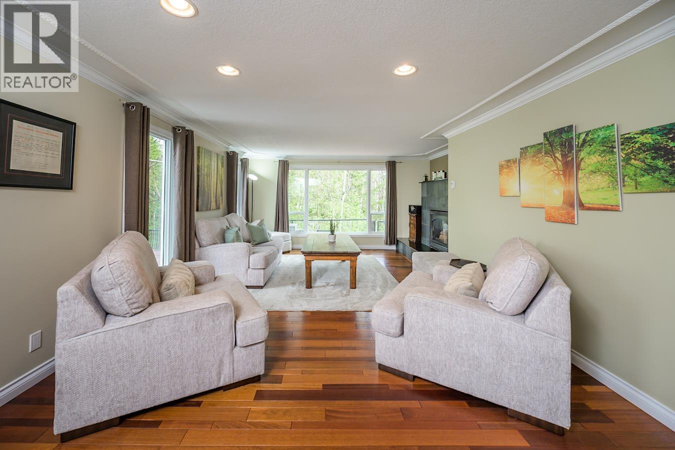 Photo 5 of 5542 Murray Place, Prince George BC