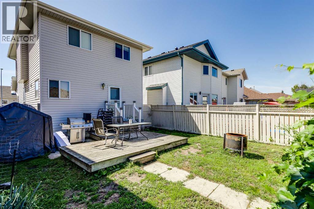 Single Family House for Sale in  Chaparral Ridge Drive SE Chaparral Calgary 