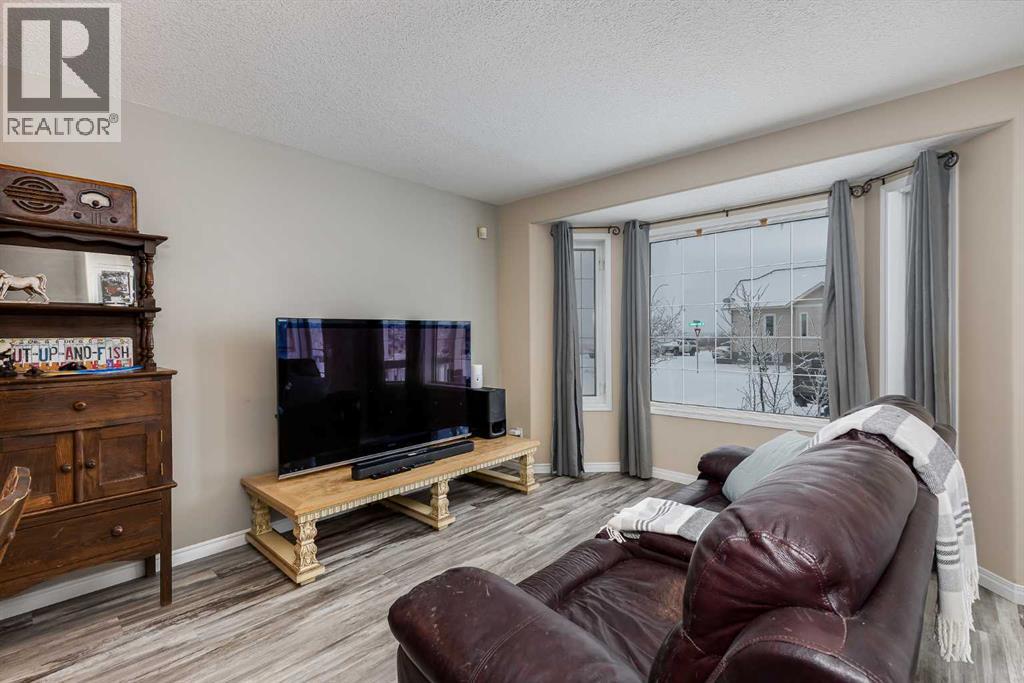 Single Family House for Sale in  Chaparral Ridge Drive SE Chaparral Calgary 