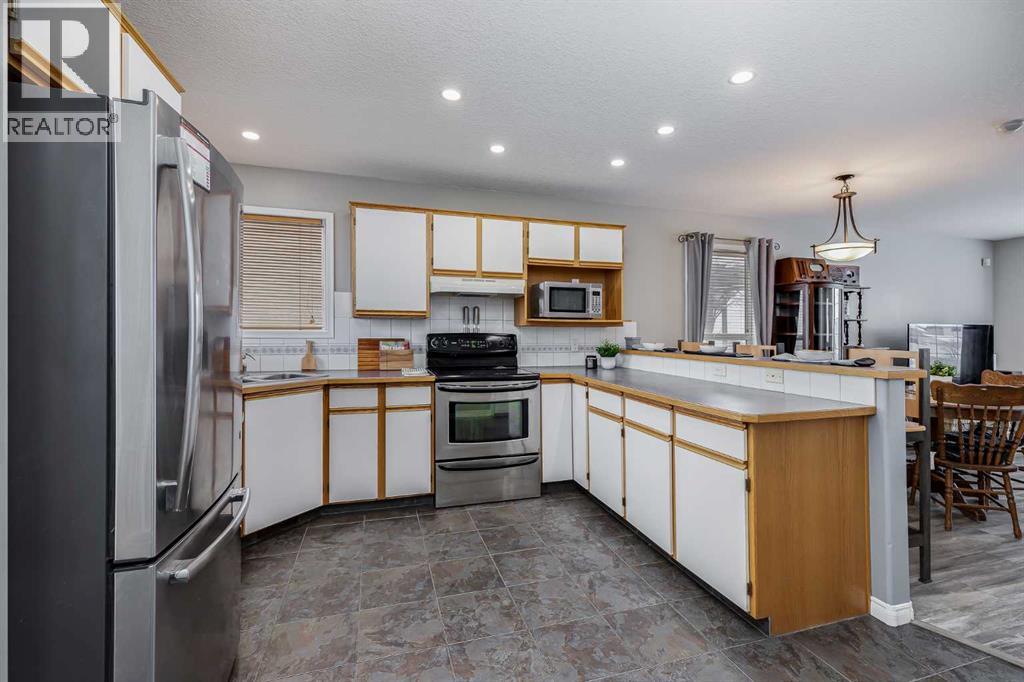 Single Family House for Sale in  Chaparral Ridge Drive SE Chaparral Calgary 