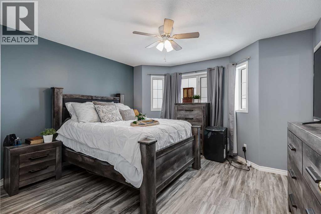 Single Family House for Sale in  Chaparral Ridge Drive SE Chaparral Calgary 