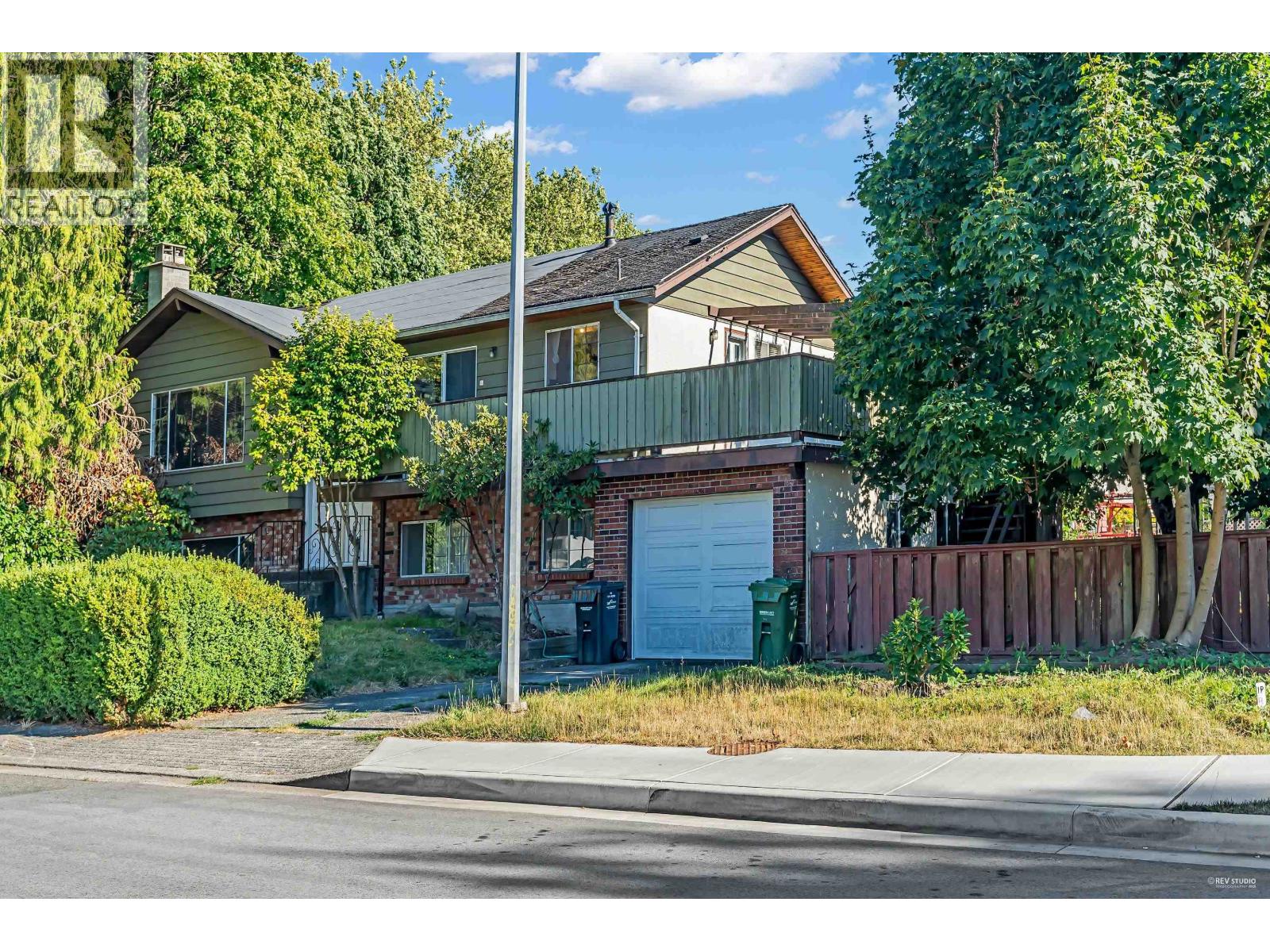 Photo 19 of 9040 Glenallan Gate, Richmond BC