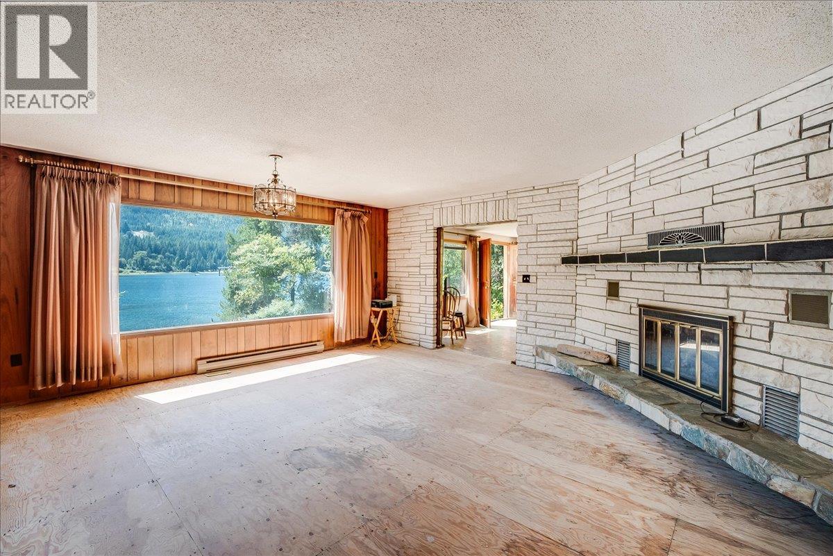 7691 Balfour Wharf Road, Balfour