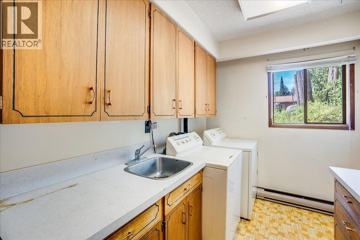 7691 Balfour Wharf Road, Balfour