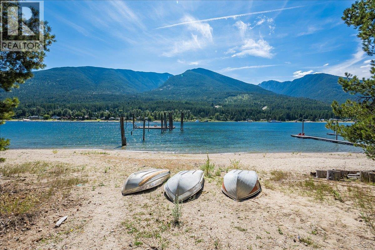 7691 Balfour Wharf Road, Balfour