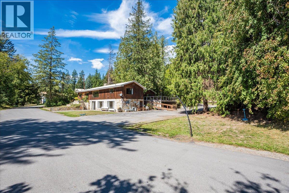 7691 Balfour Wharf Road, Balfour