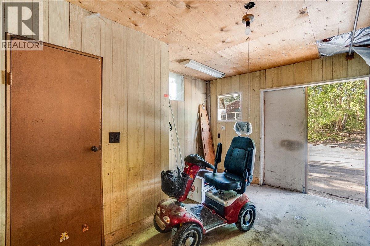 7691 Balfour Wharf Road, Balfour