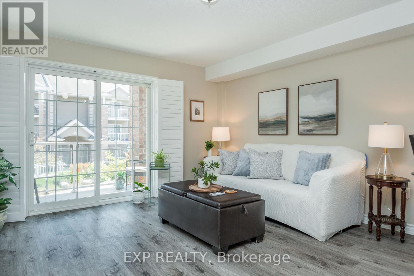 Photo 9 of 18 39 Coulter Street, Barrie ON