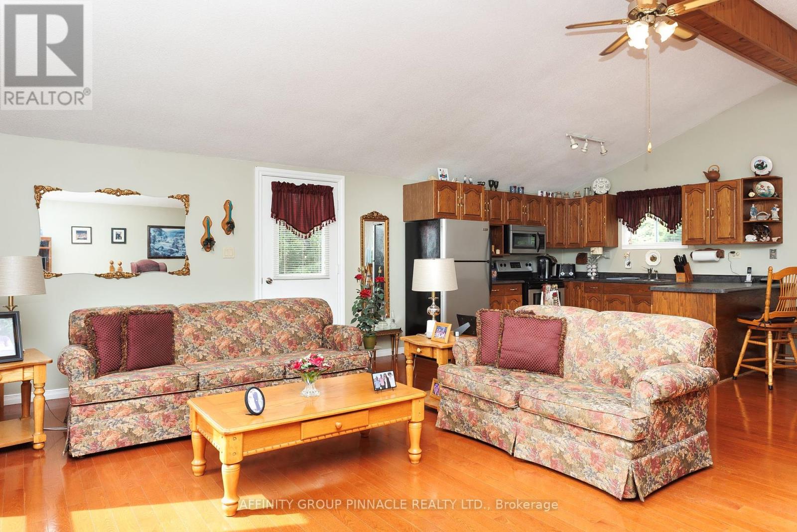 Photo 33 of 3 Hemlock Street, Kawartha Lakes ON