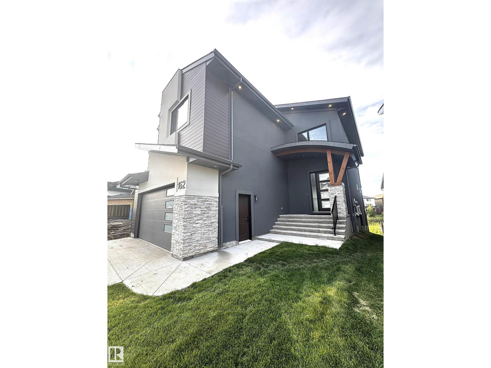 Photo 28 of 162 Edgewater Ci, Leduc AB