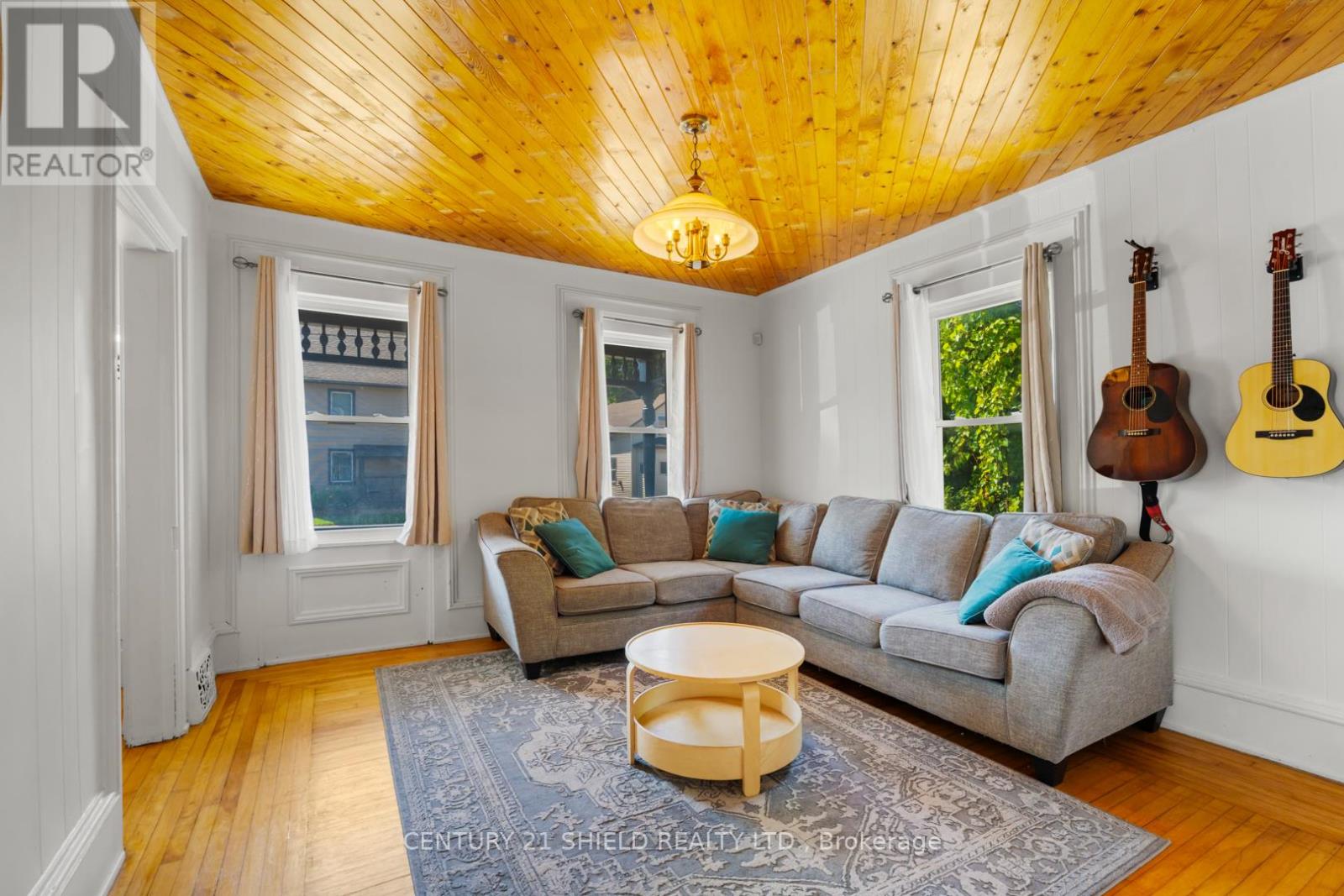 Photo 17 of 415 Water Street E, Cornwall ON