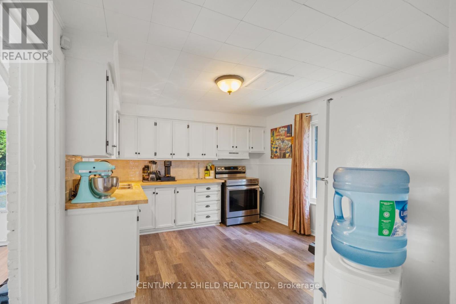Photo 21 of 415 Water Street E, Cornwall ON