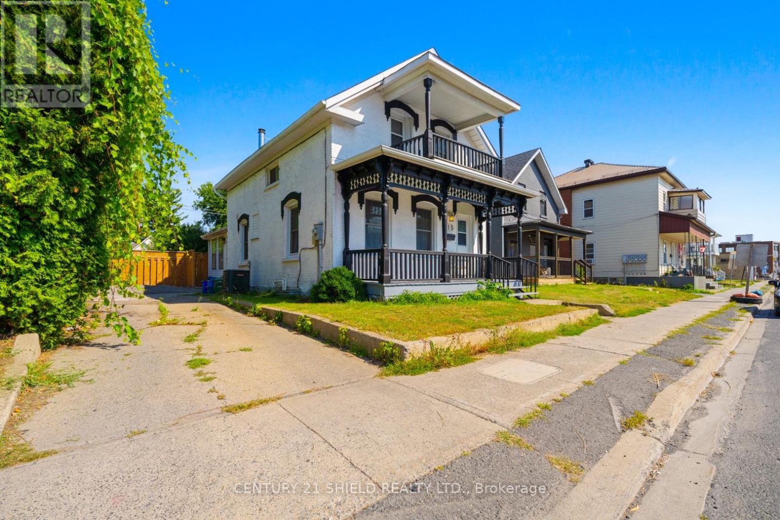 Photo 5 of 415 Water Street E, Cornwall ON