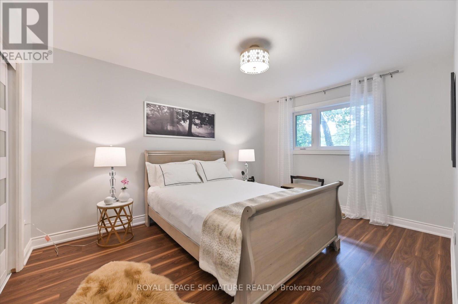 Photo 24 of 113 Carsbrooke Road, Toronto ON