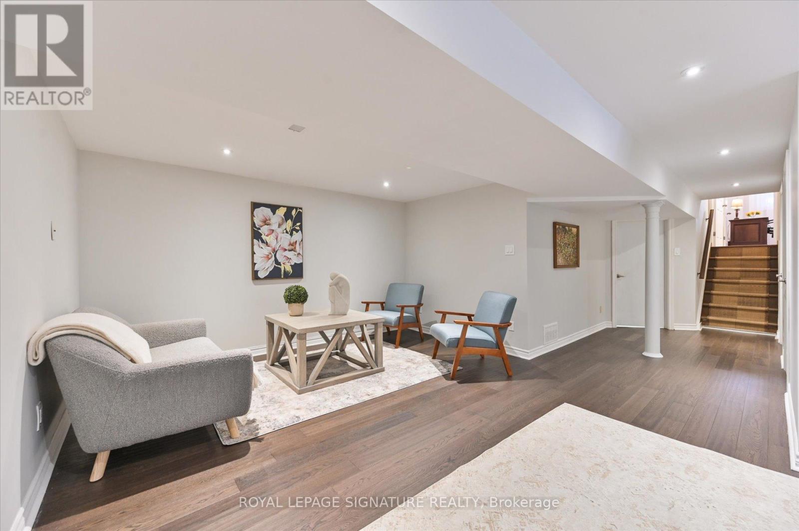 Photo 35 of 113 Carsbrooke Road, Toronto ON