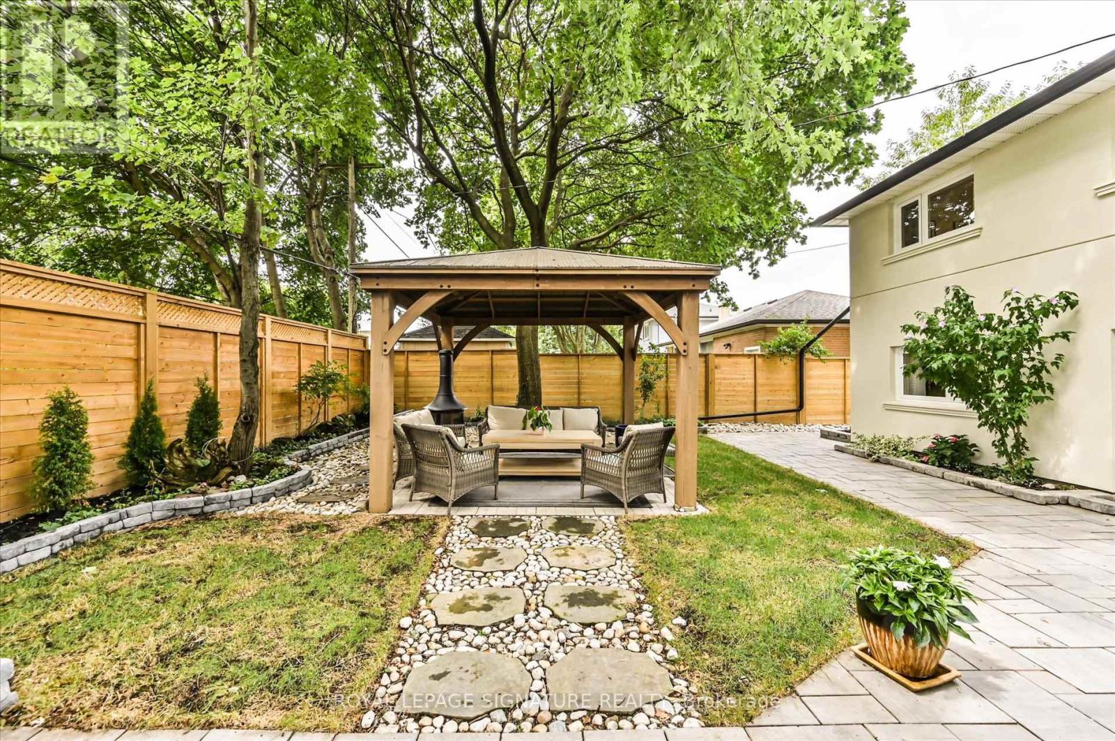Photo 43 of 113 Carsbrooke Road, Toronto ON