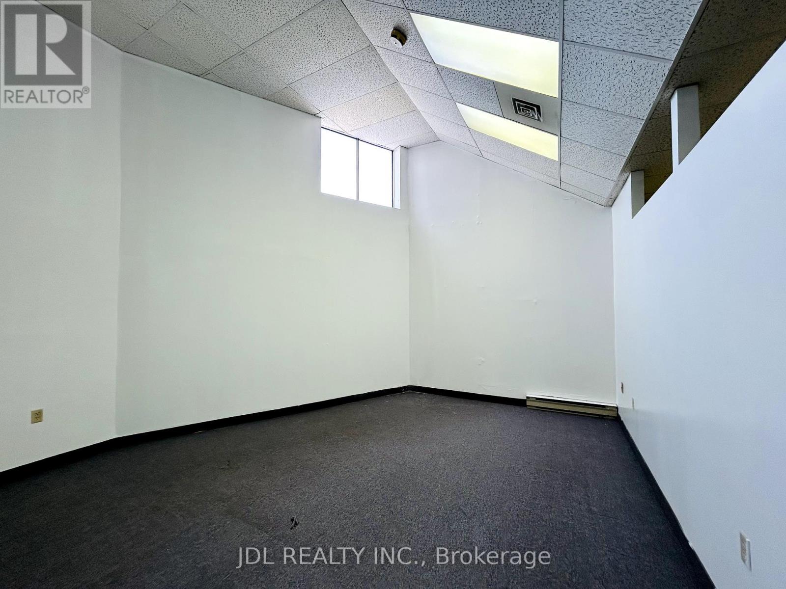 Photo 13 of 7 1291 Matheson Boulevard E, Mississauga ON