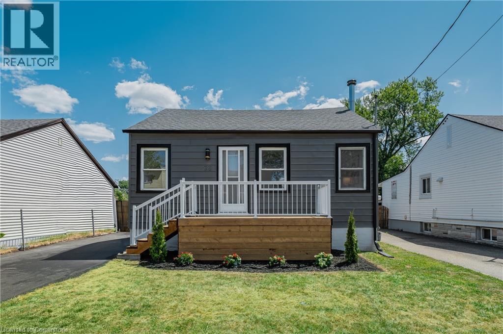 Photo 13 of 38 Parkview Road, St Catharines ON