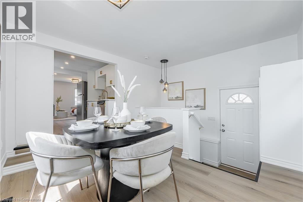 Photo 11 of 38 Parkview Road, St Catharines ON