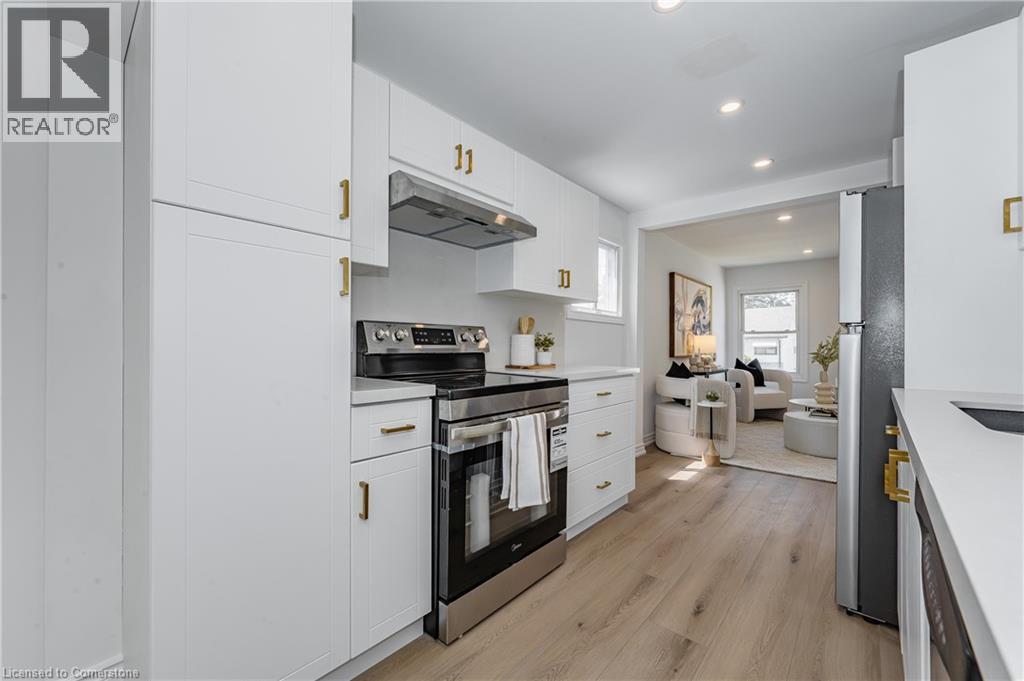 Photo 23 of 38 Parkview Road, St Catharines ON
