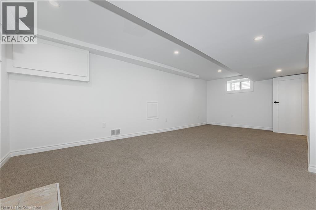 Photo 7 of 38 Parkview Road, St Catharines ON
