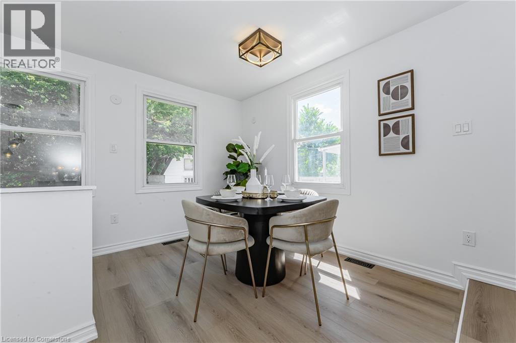 Photo 22 of 38 Parkview Road, St Catharines ON