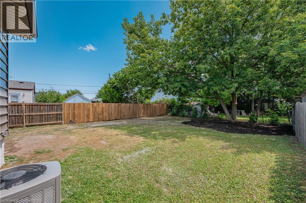 Photo 33 of 38 Parkview Road, St Catharines ON