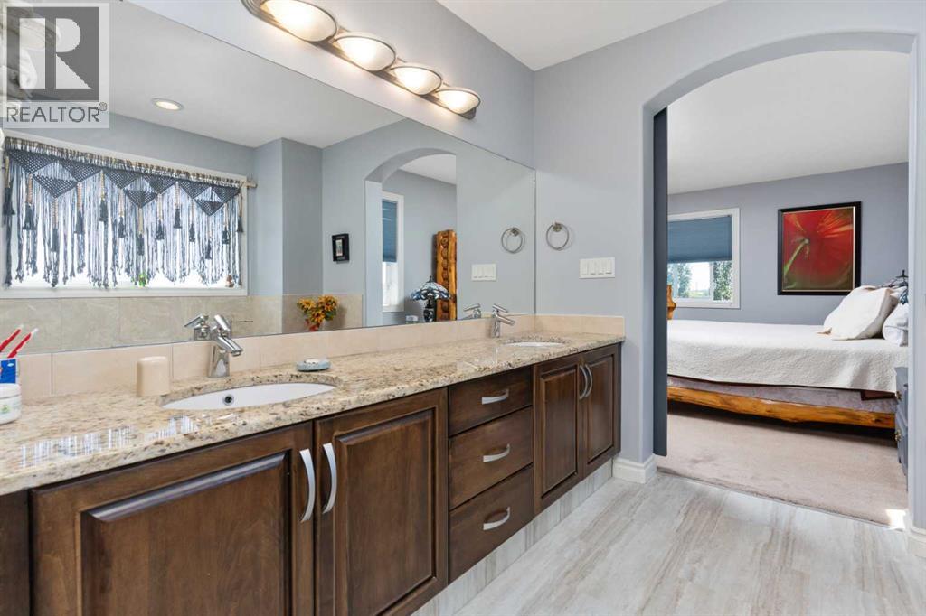 Photo 37 of 2605 57 Street, Camrose AB