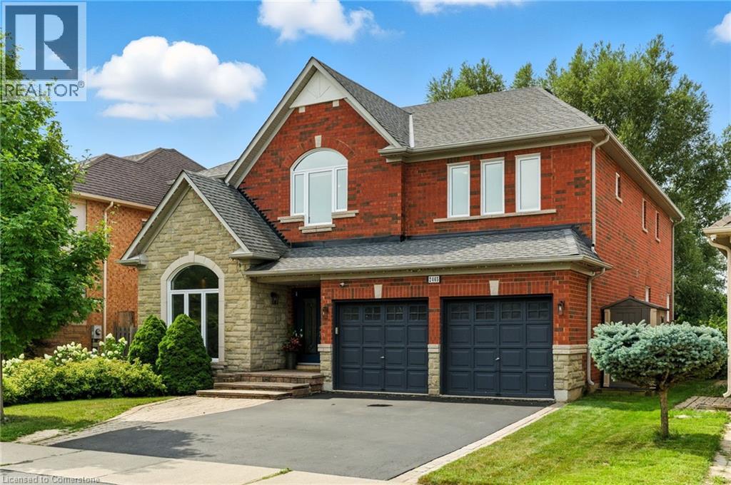 Photo 32 of 2465 Whistling Springs Crescent, Oakville ON