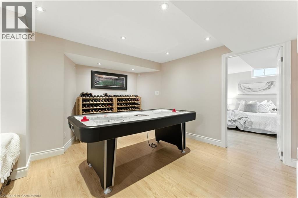 Photo 28 of 2465 Whistling Springs Crescent, Oakville ON