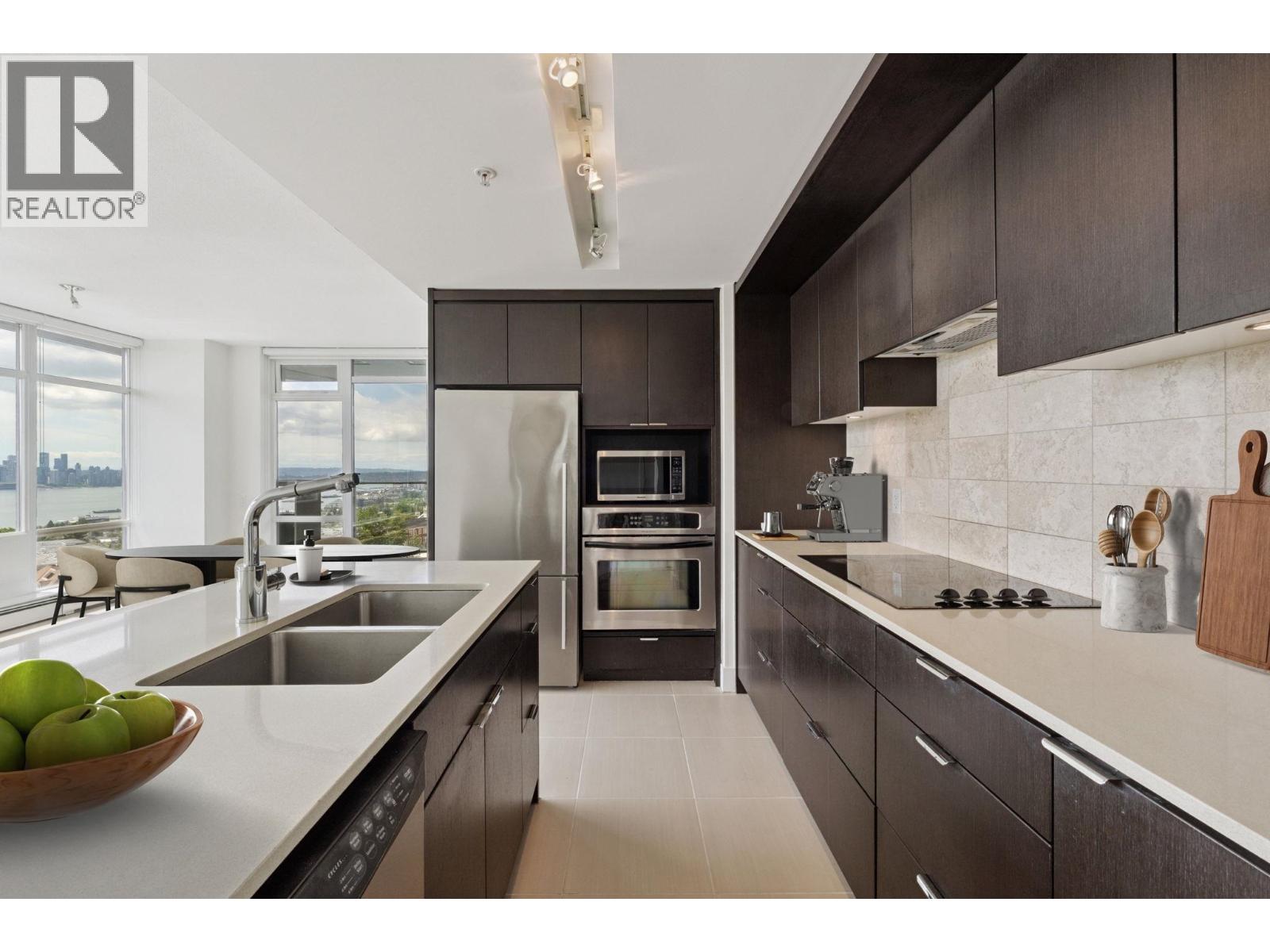 Photo 5 of 906 158 W 13 Th Street, North Vancouver BC