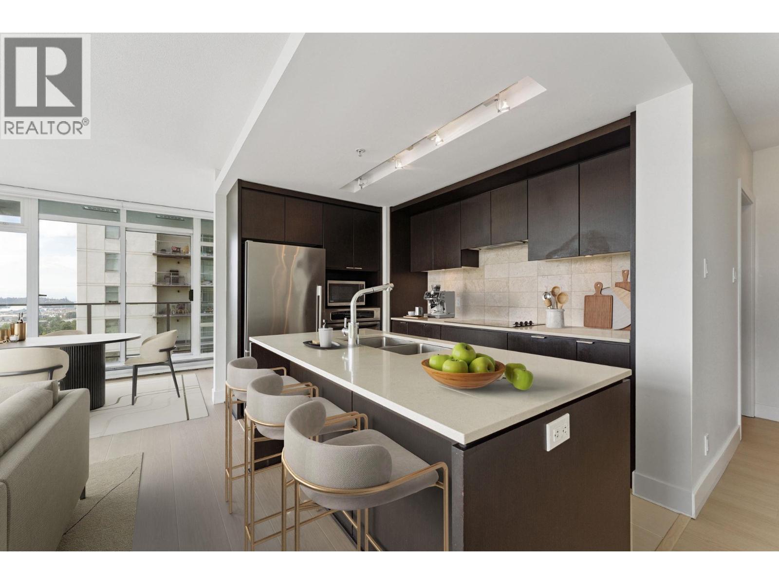 Photo 4 of 906 158 W 13 Th Street, North Vancouver BC