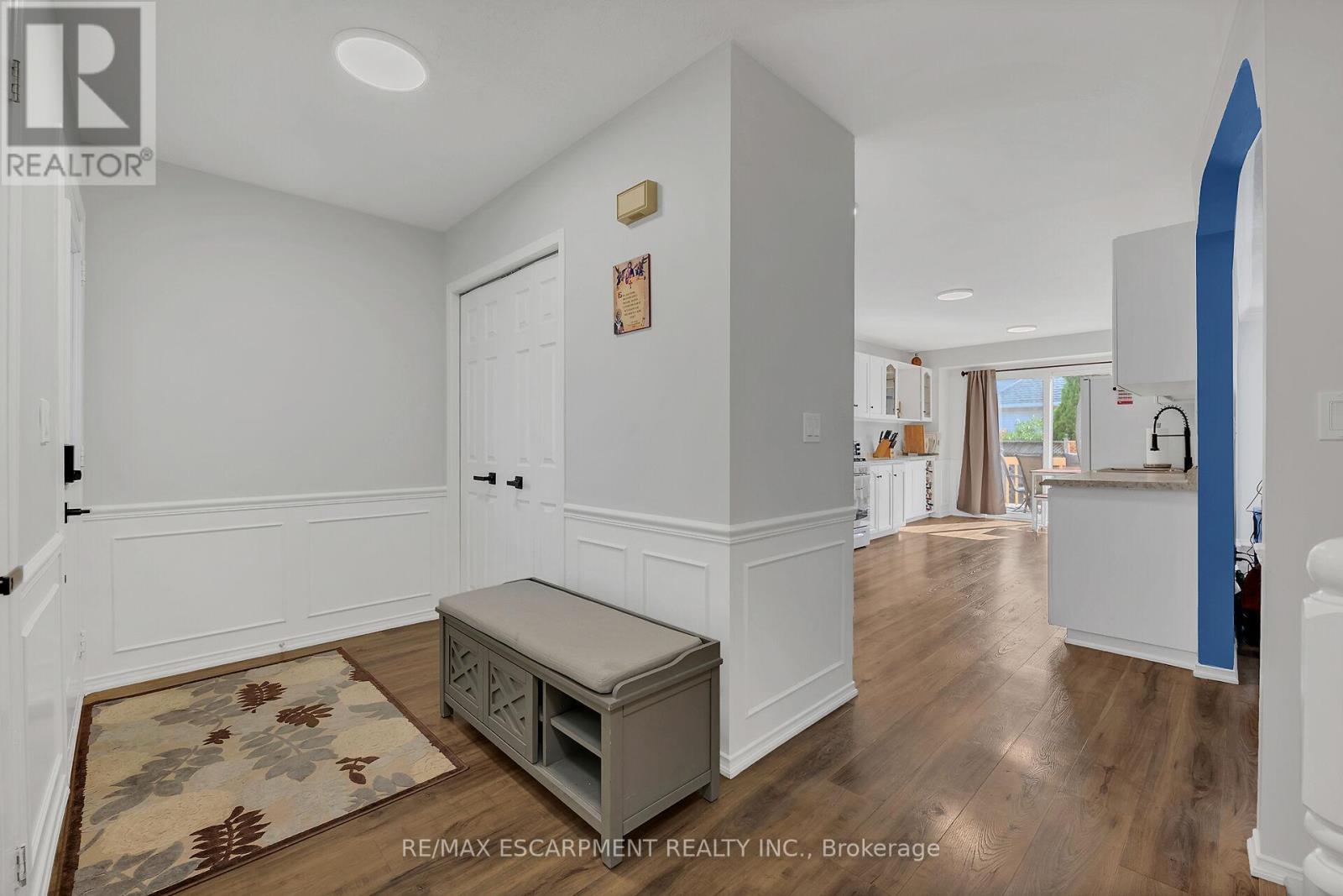 Photo 10 of 4473 Christopher Court, Lincoln ON