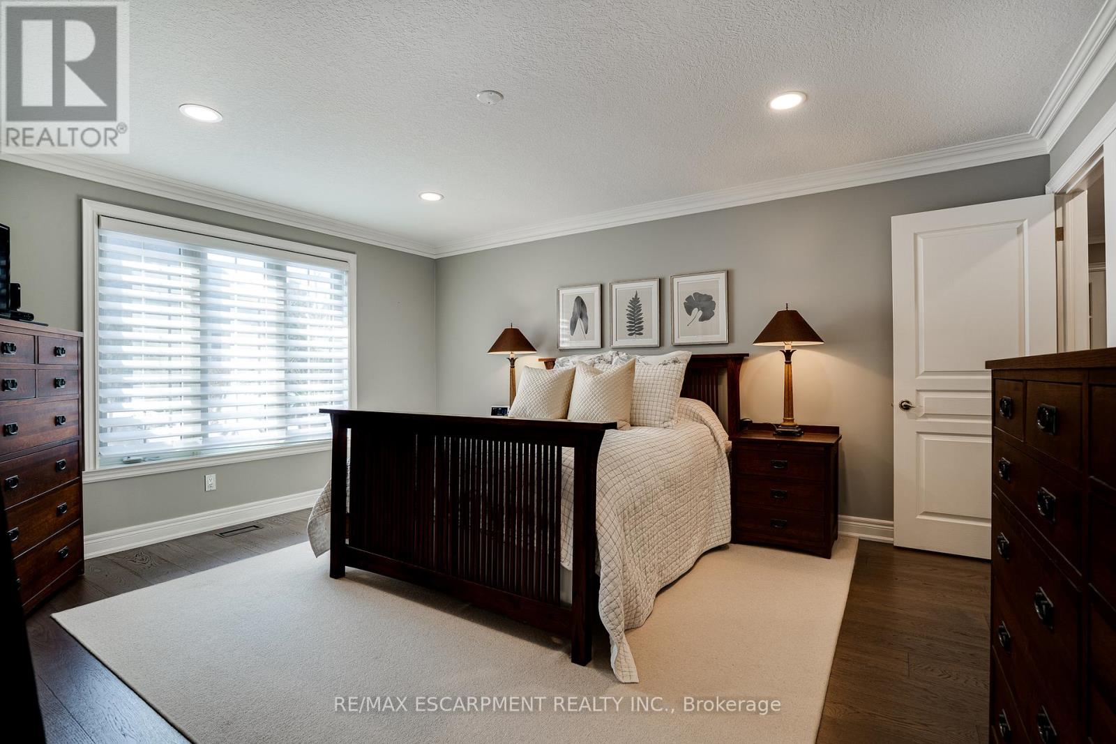 Photo 17 of 148 Foxridge Drive, Hamilton ON