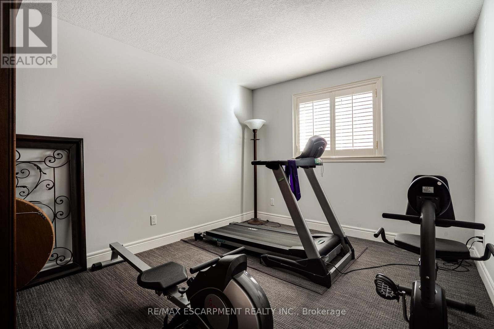Photo 22 of 148 Foxridge Drive, Hamilton ON