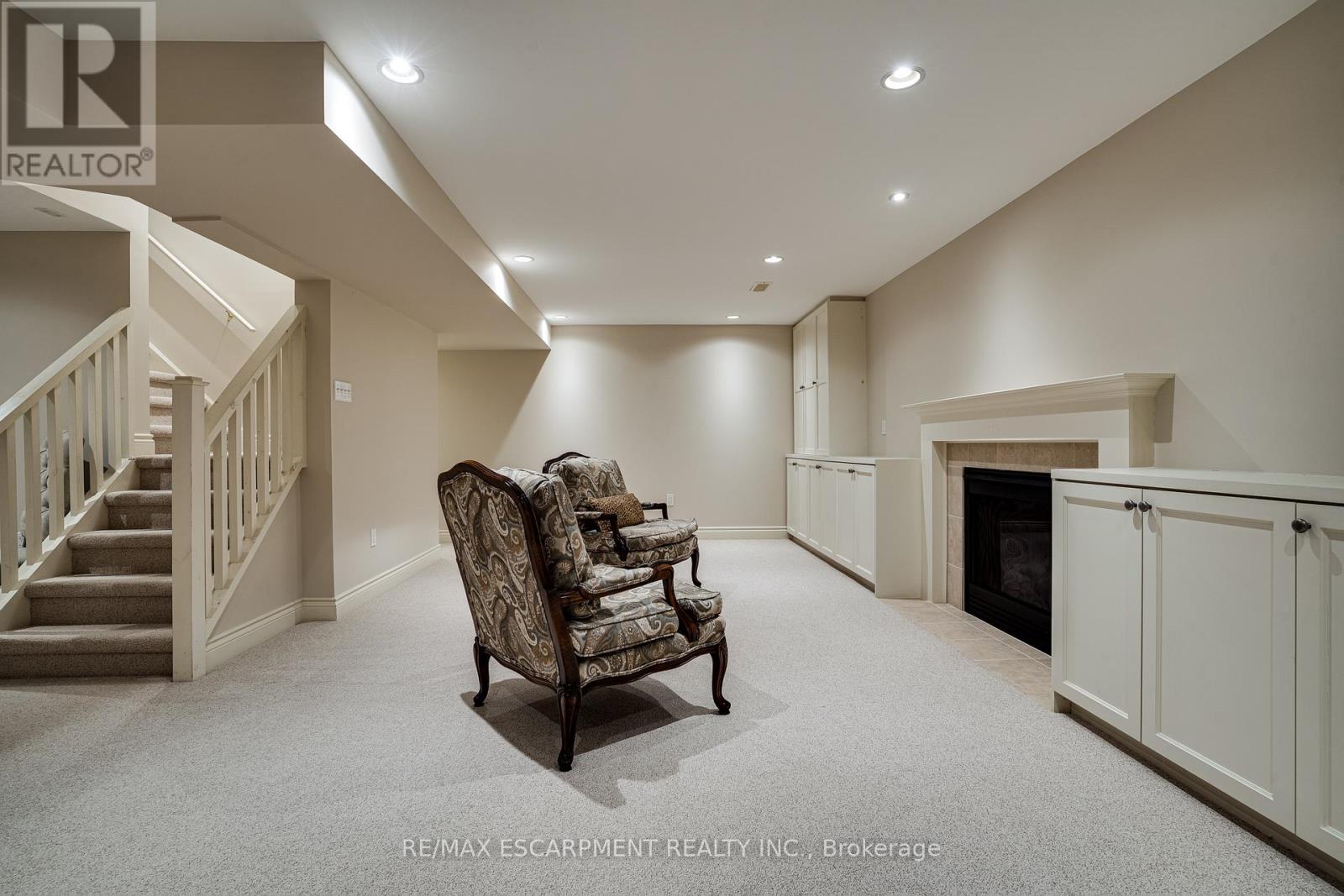 Photo 37 of 148 Foxridge Drive, Hamilton ON