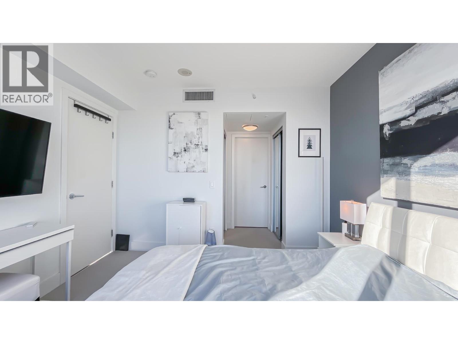 Photo 11 of 1302 5233 Gilbert Road, Richmond BC