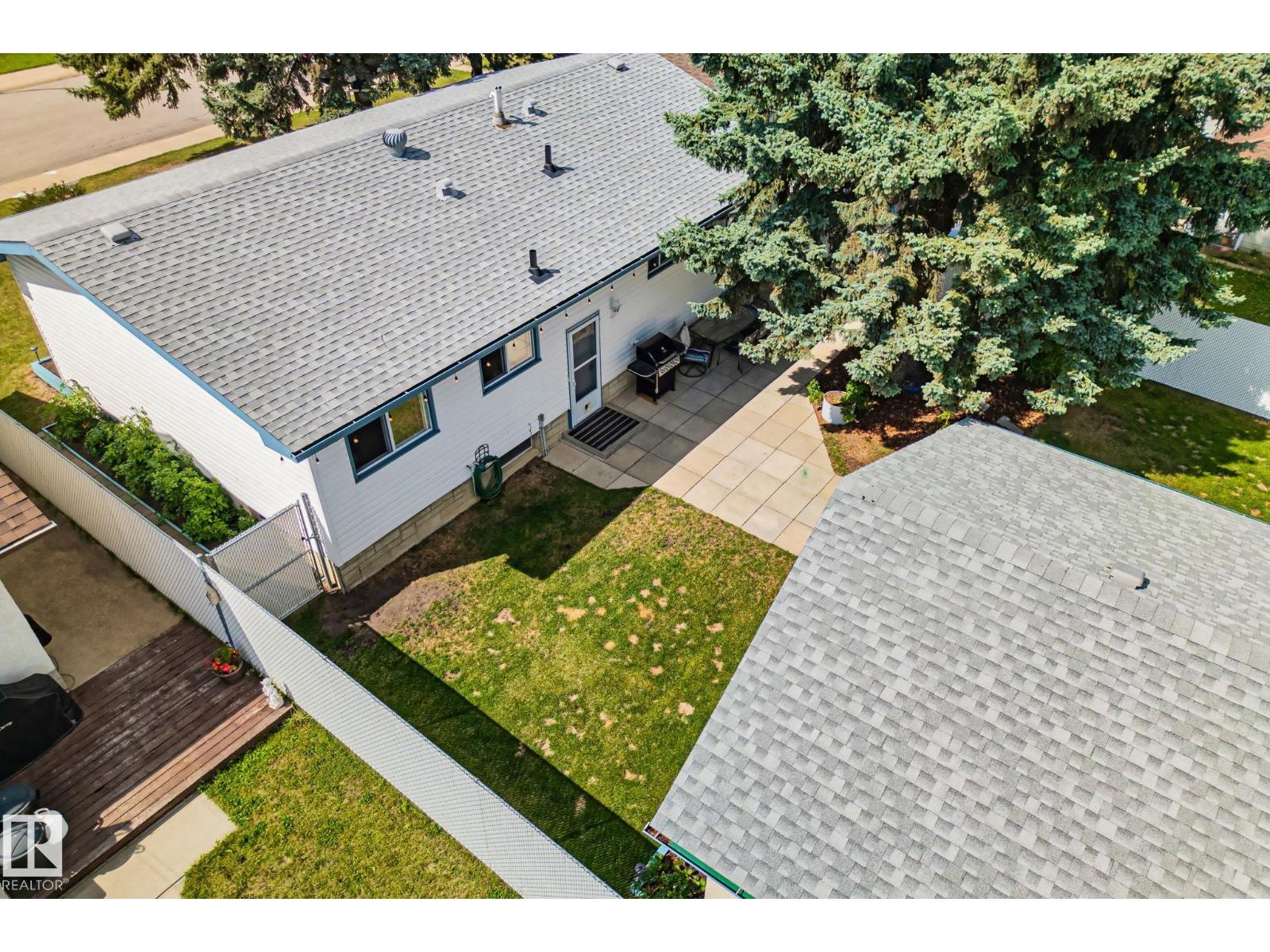 Photo 50 of 14815 96 St Nw, Edmonton AB
